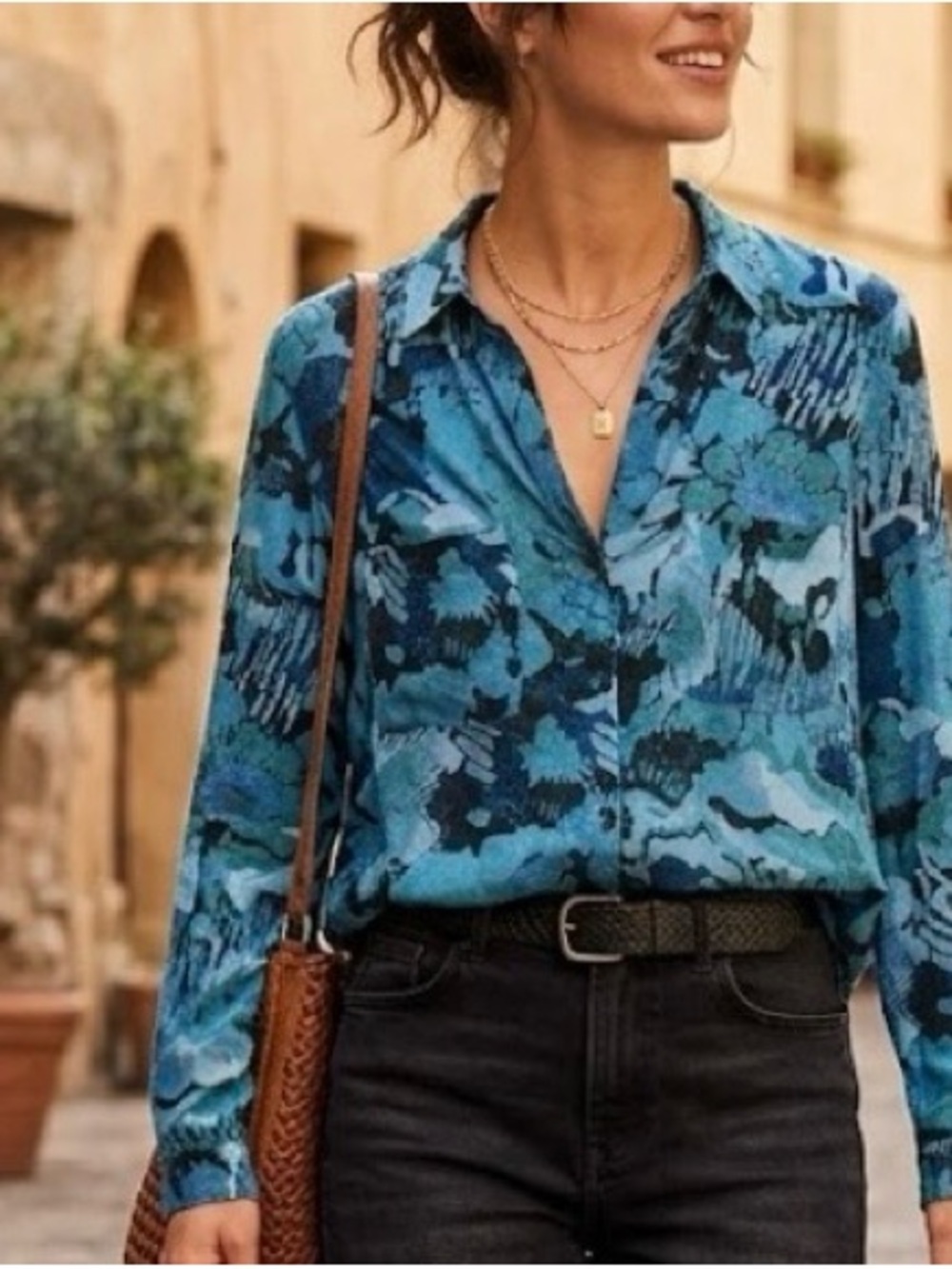 Anthropologie Pilcro blue watercolor floral button front long sleeve blouse S